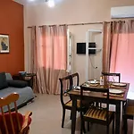 Danae's Flat Anemómylos