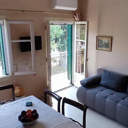 Danae's Flat Апартаменты *