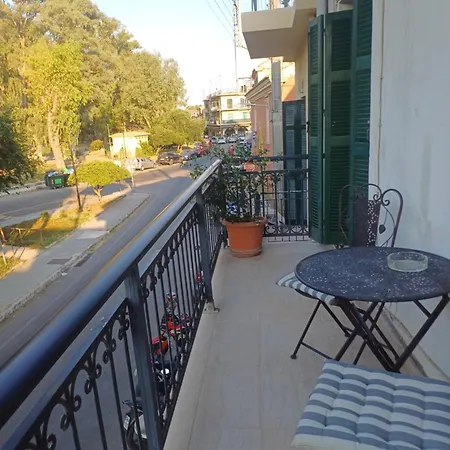 Danae's Flat * Anemómylos